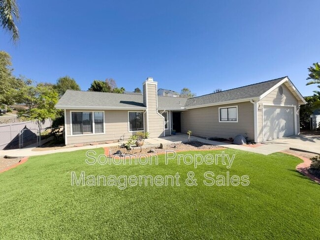 Photo - 905 Viewpoint Dr