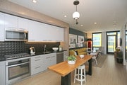 1 BR, 1 BA - 844 SF - Shift Apartments