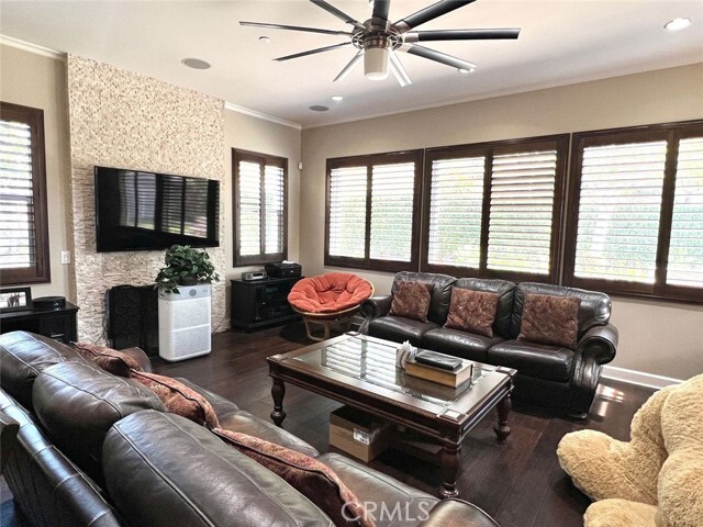 Photo - 540 N Bardsdale Pl