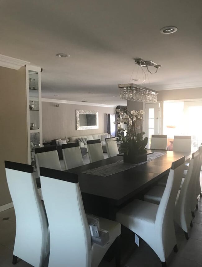 Photo - 12147 Miranda St