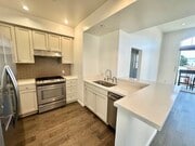 Photo - 1625 Granville Ave Unit #302