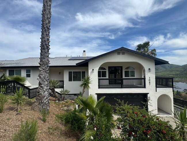 Building Photo - Sangamon Ave Unit House