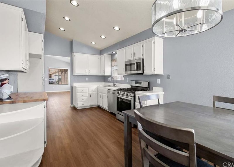 Photo - 576 Cumbre Ct