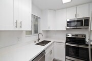 1BR, 1BA - 624SF - Golden Pacific Apartments
