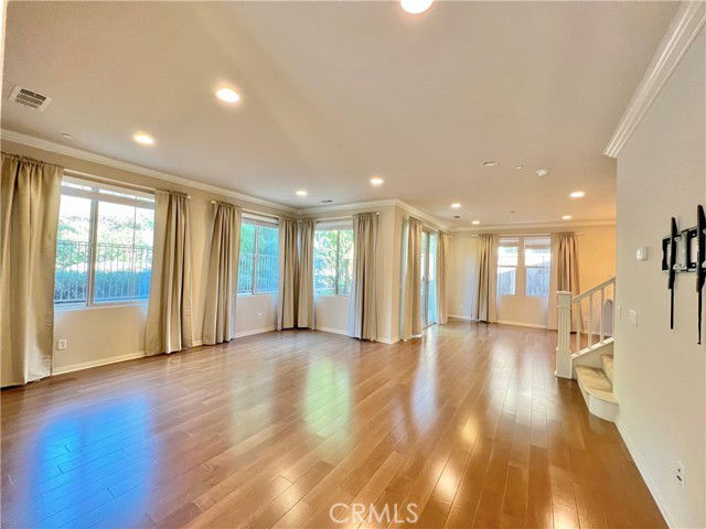 Building Photo - 183 Bright Poppy