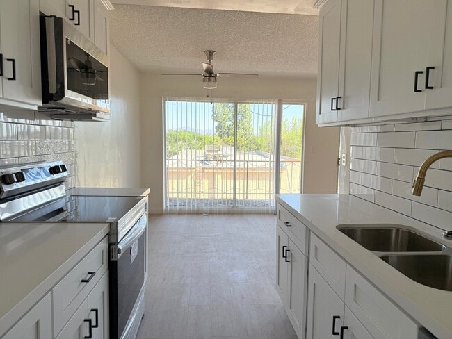 Photo - 10200 De Soto Ave Unit 327