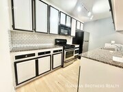 Photo - 7045 Woodley Ave Unit 212