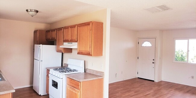 Photo - 3 Bedroom 2  Bath home with Garage in the heart of JT!!