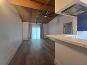 Photo - 517 N Francisca Ave Townhomes