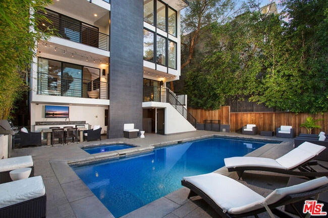 Photo - 14835 Valley Vista Blvd