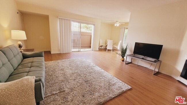 Photo - 818 7th St Condo Unit 1