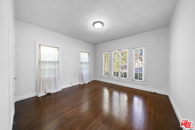 Photo - 107 S Lucerne Blvd