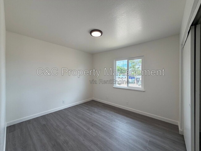 Photo - 21490 Bear Valley Rd