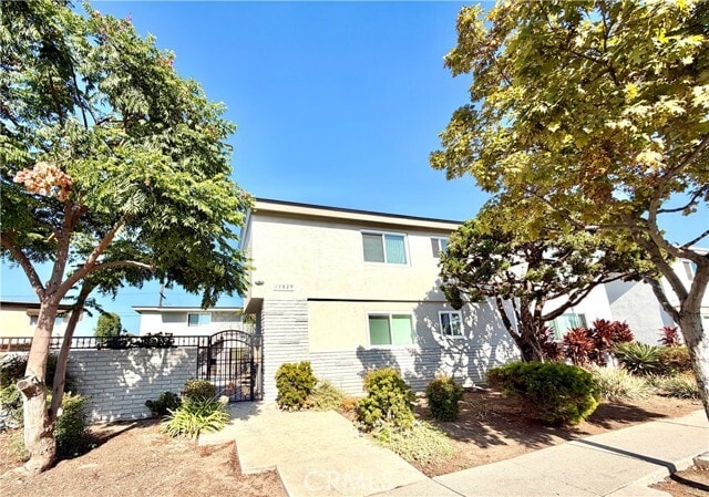 Building Photo - 13829 Christine Dr Unit D