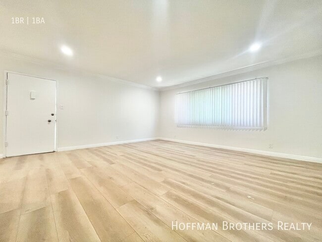 Photo - 6153 Fountain Ave Unit 8