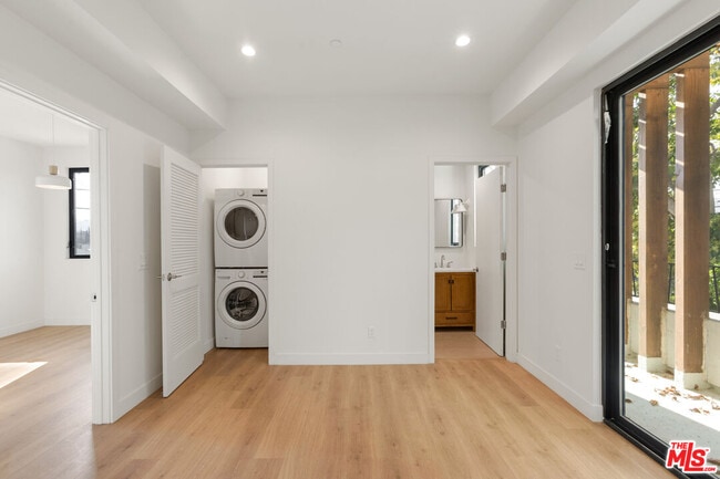 Photo - 2847 Marsh St Unit D