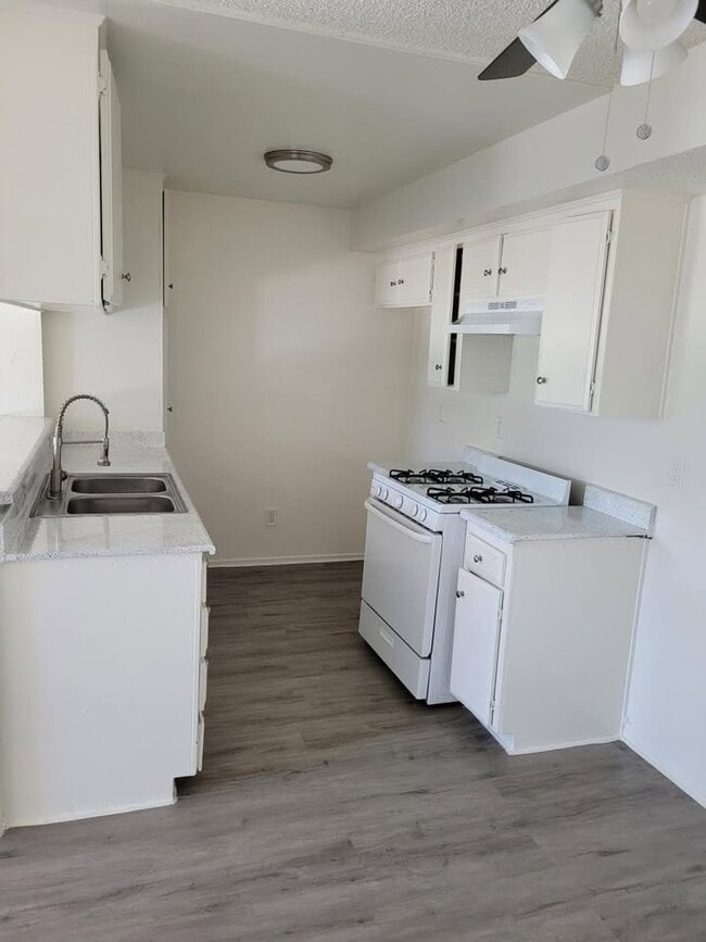 Photo - 8651-8661 Wilbur Ave Unit 218A