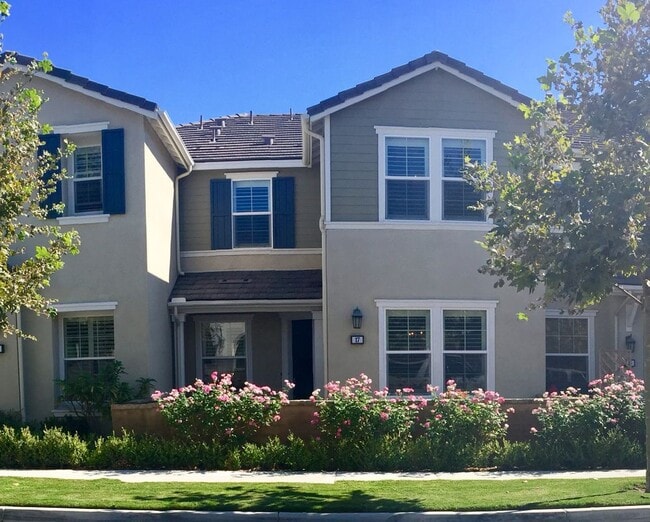 Photo - 17 Piara St Townhome