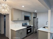 Photo - 754 N Shattuck Pl Condo