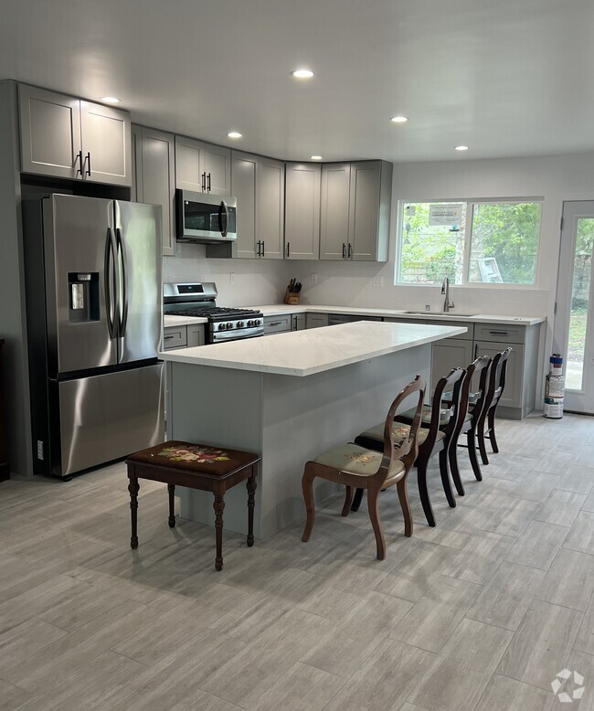 Building Photo - 30872 Janlor Dr Rental