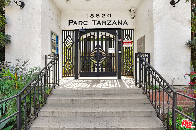 Photo - 18620 Hatteras St Condo Unit 274