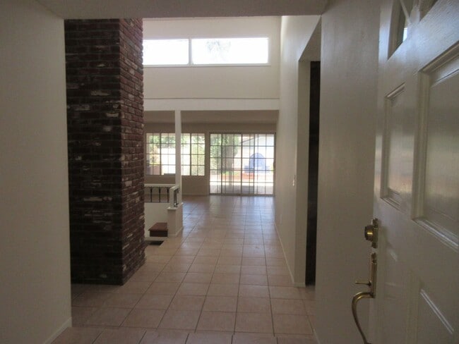 Photo - 18715 Braemore Rd