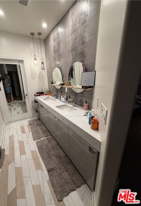 Photo - 12911 Bluff Creek Dr