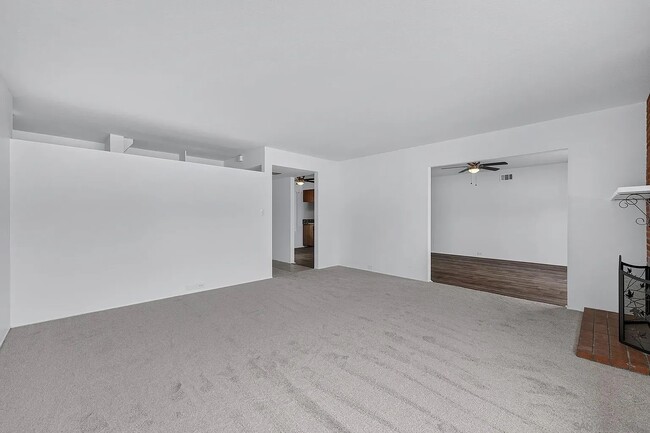 Photo - 1129 Nidrah St
