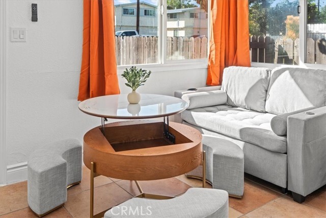 Photo - 1095 Bonita St