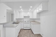 1BR, 1BA - 626SF - Kitchen - PepperTree Place