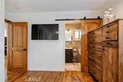 Photo - 513 E Hillsdale St House