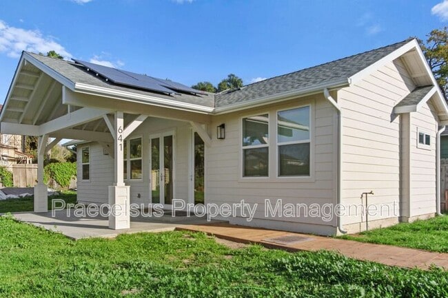 Photo - 641 Del Mar Ave