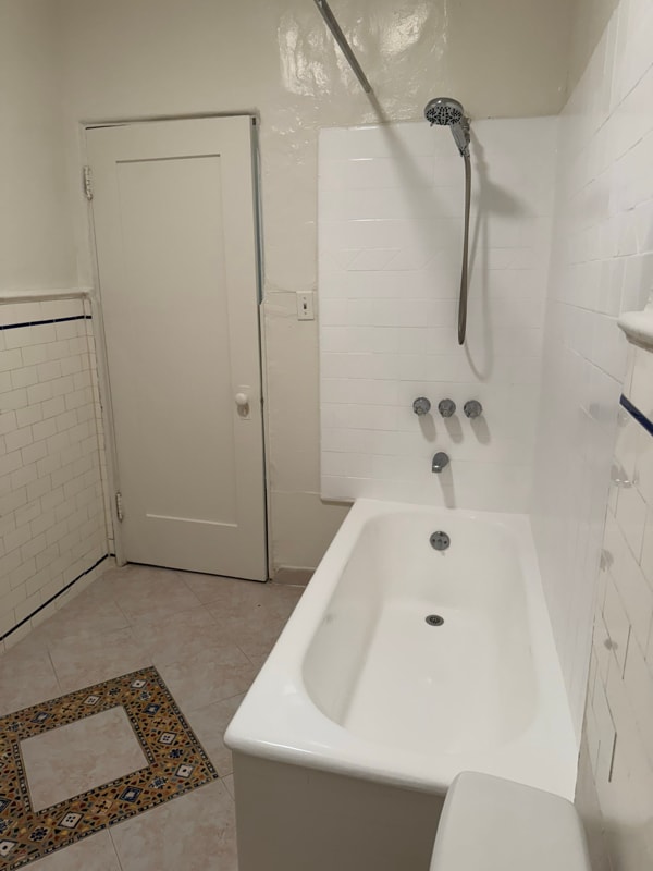 Photo - 636 N Plymouth Blvd