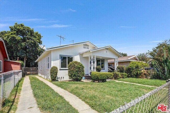 Photo - 1413 E 76th Pl