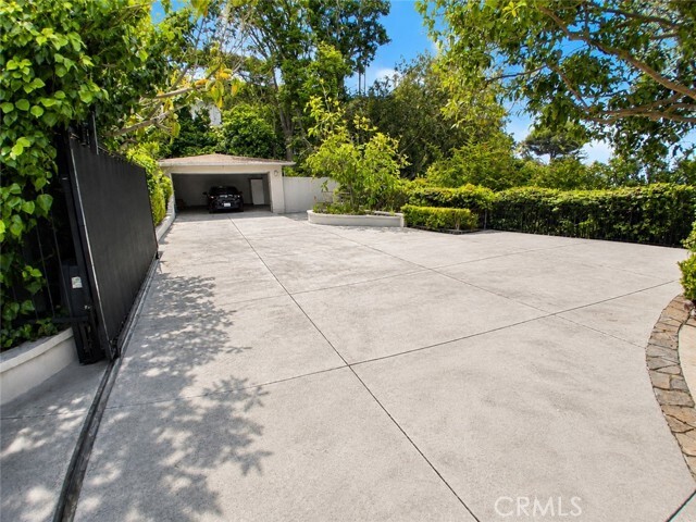 Photo - 1005 Stradella Rd
