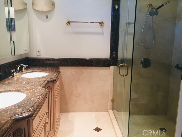 Photo - 3324 Via Lido