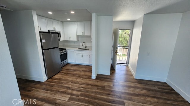 Photo - 988 El Camino Dr Unit 203