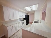 Photo - 1030 E Washington Ave Unit #119