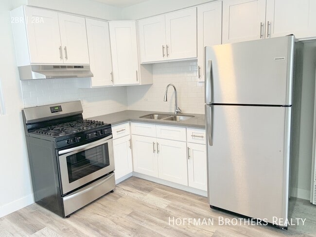 Building Photo - 3772 Lockland Dr