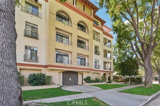 Photo - 742 Locust St Unit 301