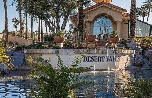 Photo - 748 Vista Lago Dr N