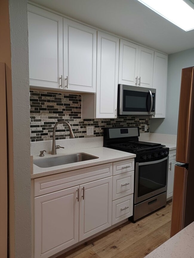 Photo - Roscoe Tower