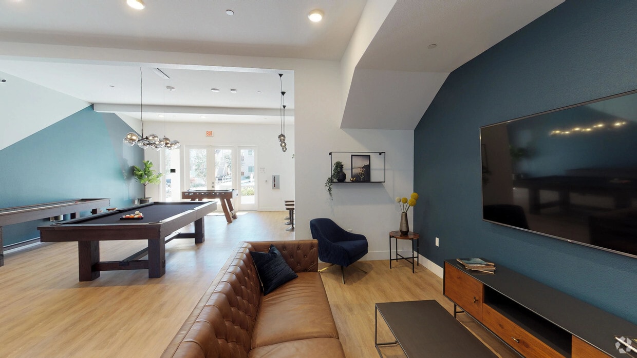 3D Tour - Coastal Village Apartments