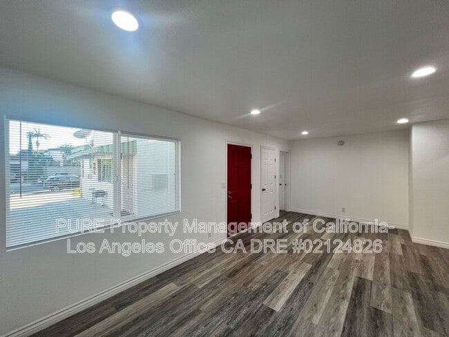 Photo - 980 W Battery St