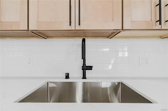 Photo - 5732 Willowcrest Ave Unit 2