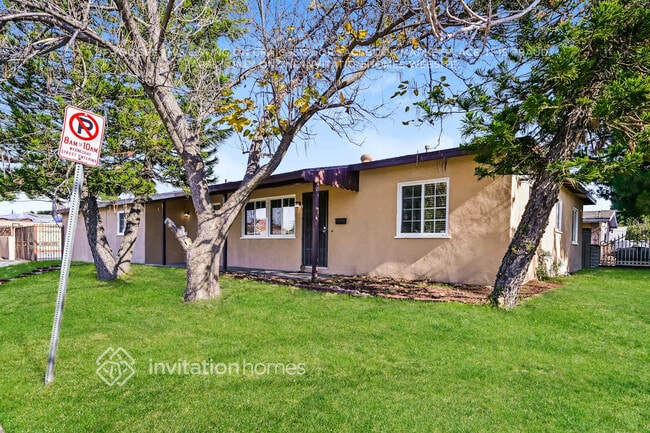 Photo - 7800 Radford Ave