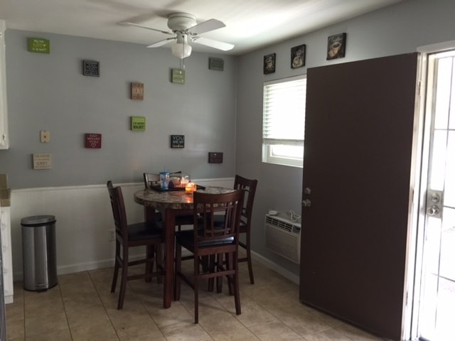 Building Photo - 3532 Meade Ave