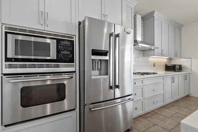 Photo - 47432 Harbour Lights Ln