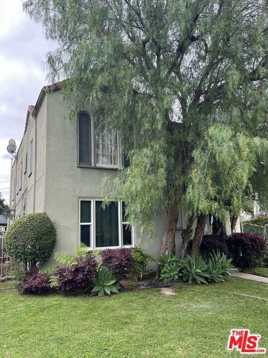 Building Photo - 1284 S Highland Ave