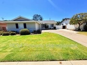 Photo - 318 S California St